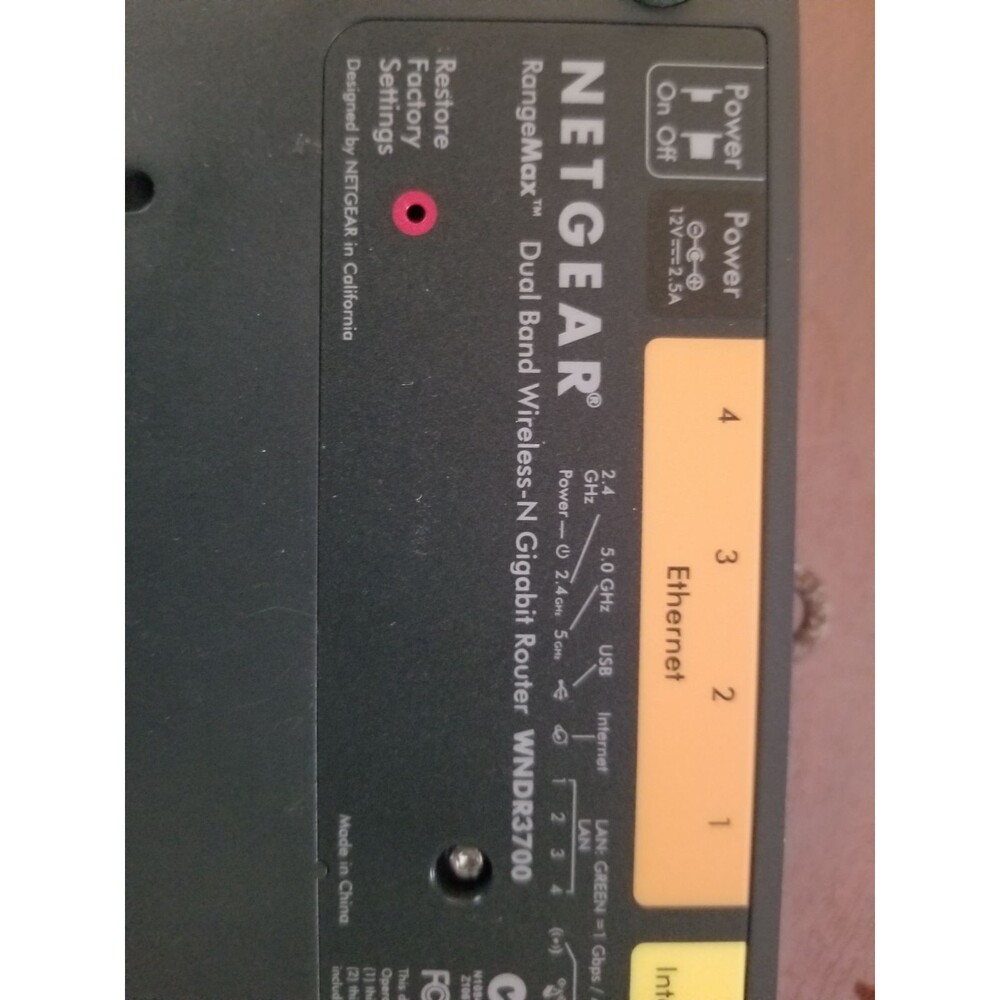 Netgear 3700 router - Picture 2 of 2